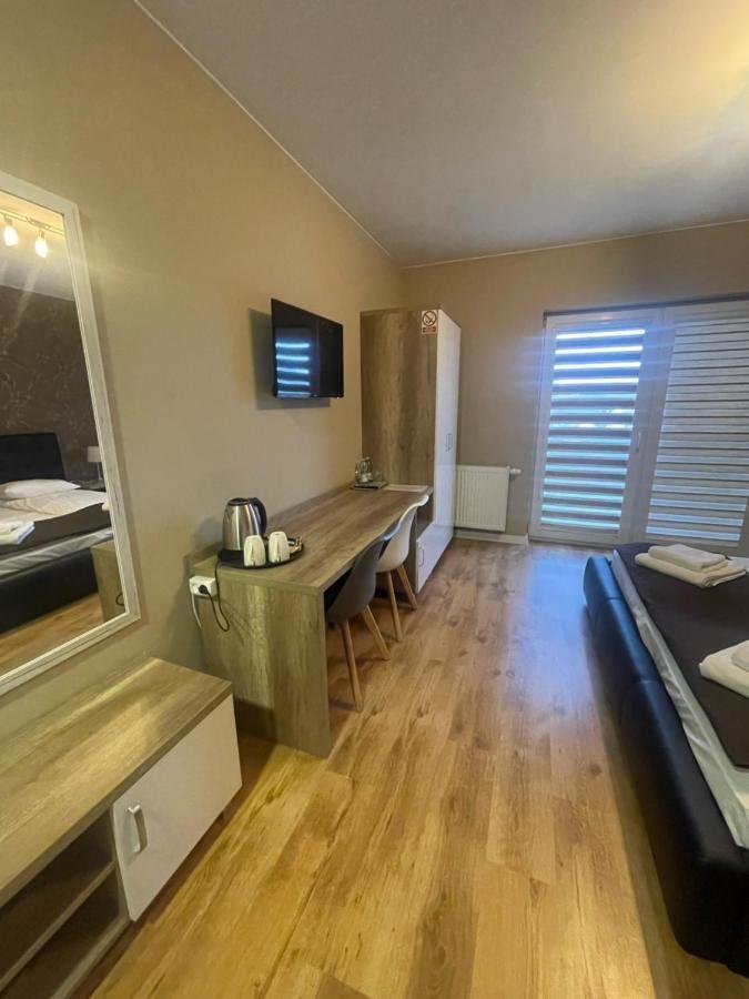 Hotel Pod Strzecha Kielce Exterior foto